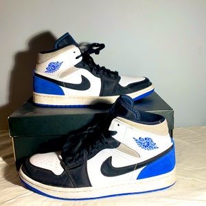 Jordan 1 Mid SE Union Royal